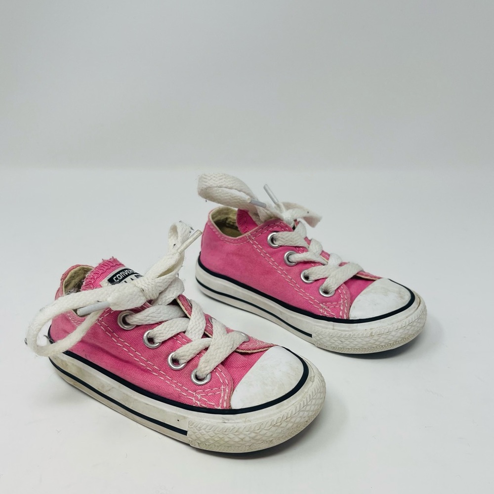 Infant Kids Converse All Star Low Top Pink Sneakers Size 5
